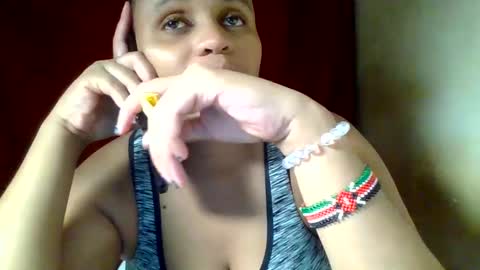 brown_lv online show from December 25, 2024, 7:02 pm