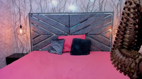 Sara  online show from December 16, 2024, 1:10 am