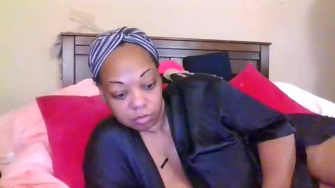 brownroundrenee online show from June 1, 2026, 10:39 am