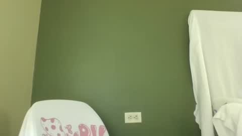 EtherealLilac online show from March 10, 2026, 12:26 am