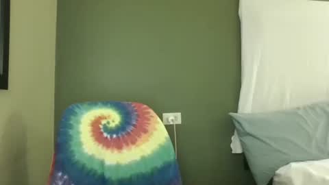 EtherealLilac online show from April 25, 2026, 1:41 pm