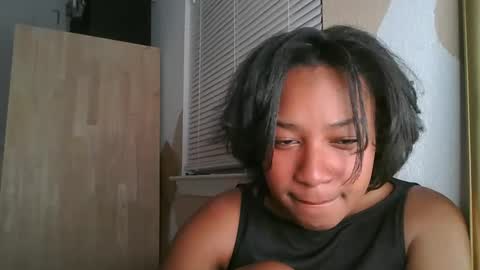 Snapshot of brownsugarcutie3 chatting on October 20, 2025, 10:54 pm Brownsuagrcutie online show from October 20, 2025, 10:54 pm