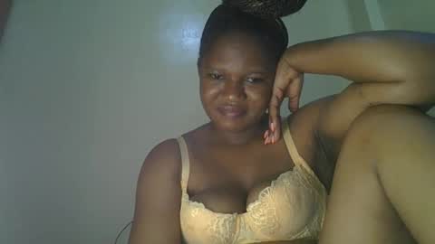Snapshot of browny_kinky chatting on May 5, 2026, 4:09 am pitch online show from May 5, 2026, 4:09 am
