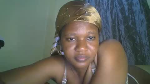 Snapshot of browny_kinky chatting on May 7, 2026, 7:52 pm pitch online show from May 7, 2026, 7:52 pm