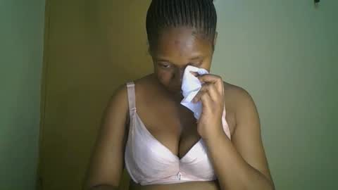 Snapshot of browny_kinky chatting on May 17, 2026, 2:53 am pitch online show from May 17, 2026, 2:53 am