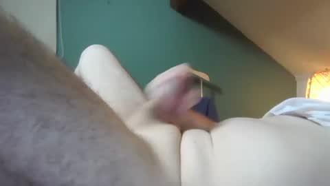 brtbrlss online show from September 10, 2025, 3:23 pm