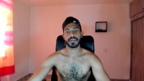 bruce_1111 online show from June 5, 2026, 6:13 pm