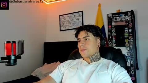 Snapshot of bruce_sealm chatting on May 7, 2026, 2:39 am Drake thomsoon online show from May 7, 2026, 2:39 am