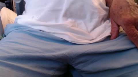 Snapshot of bruceb124u chatting on October 2, 2025, 4:25 pm bruceb124u online show from October 2, 2025, 4:25 pm