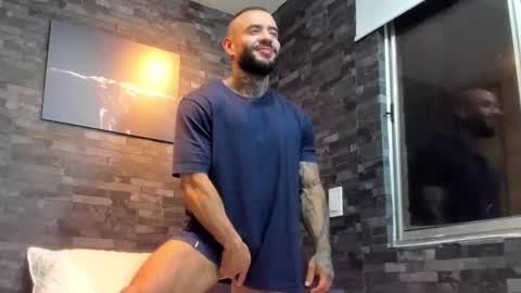 brucedallas online show from October 30, 2025, 1:07 am