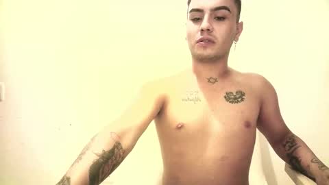 Snapshot of brucee_venturee chatting on November 22, 2025, 8:57 am brucee_venturee online show from November 22, 2025, 8:57 am