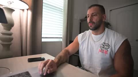 onlyfans BRUCESTRYKER online show from April 2, 2026, 10:07 pm