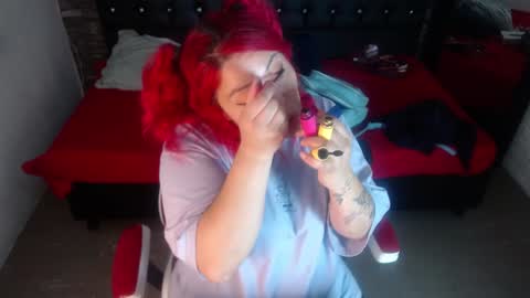 Snapshot of bruja_scarlata chatting on January 30, 2025, 11:01 am Bruja SCarlata online show from January 30, 2025, 11:01 am