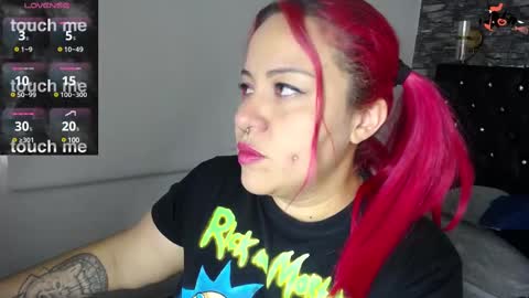 Snapshot of bruja_scarlata chatting on February 12, 2025, 6:40 pm Bruja SCarlata online show from February 12, 2025, 6:40 pm