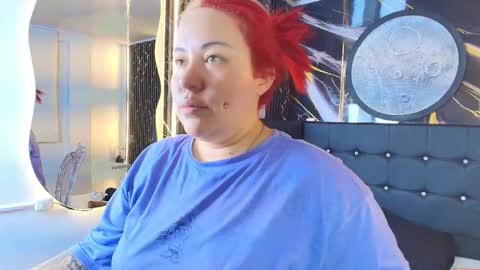 Snapshot of bruja_scarlata chatting on September 29, 2025, 10:09 am Bruja SCarlata online show from September 29, 2025, 10:09 am