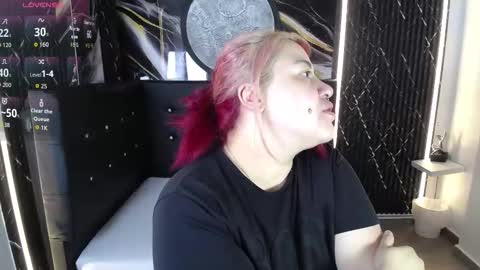 Snapshot of bruja_scarlata chatting on October 4, 2025, 10:13 am Bruja SCarlata online show from October 4, 2025, 10:13 am