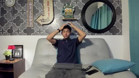 bruno_snow online show from February 25, 2026, 3:27 am