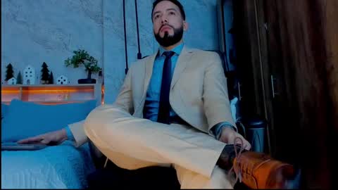 Snapshot of bruno_woods chatting on December 11, 2024, 2:00 pm Andres Suarez online show from December 11, 2024, 2:00 pm