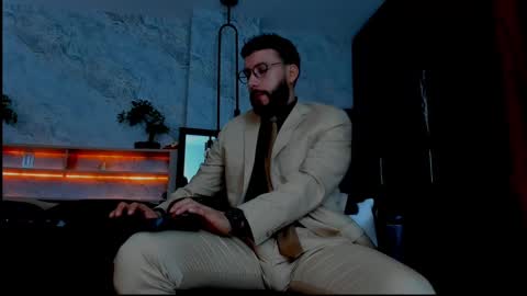 Snapshot of bruno_woods chatting on March 3, 2025, 5:18 pm Andres Suarez online show from March 3, 2025, 5:18 pm