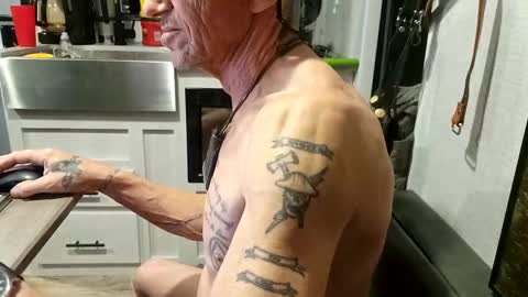 Snapshot of brushsquach chatting on March 2, 2025, 7:43 am Steve... aka SkinnieDippin aka TimberTramp online show from March 2, 2025, 7:43 am