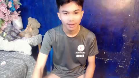 Snapshot of bry_cumxx chatting on April 13, 2026, 6:08 am bryan online show from April 13, 2026, 6:08 am