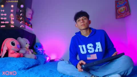 BRYAM INDEPENDENT MODEL online show from December 20, 2025, 3:46 am