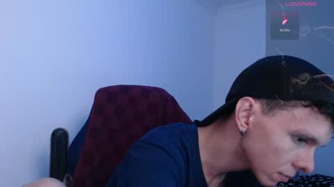 Snapshot of bryamado chatting on June 15, 2026, 2:25 am bryamado online show from June 15, 2026, 2:25 am
