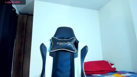 bryan_oficials online show from September 25, 2025, 4:16 am