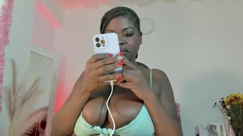 Snapshot of brytany05 chatting on March 1, 2026, 4:47 am hot online show from March 1, 2026, 4:47 am