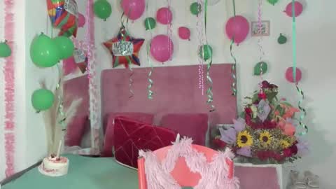 Snapshot of brytany05 chatting on April 20, 2026, 5:16 pm hot online show from April 20, 2026, 5:16 pm