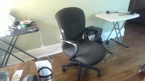 Snapshot of btd313 chatting on October 6, 2025, 12:13 pm btd313 online show from October 6, 2025, 12:13 pm