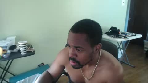 Snapshot of btd313 chatting on October 28, 2025, 1:58 pm btd313 online show from October 28, 2025, 1:58 pm