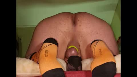 Snapshot of bubbl3sbutt chatting on February 12, 2026, 2:06 am Bubbl3sbutt online show from February 12, 2026, 2:06 am