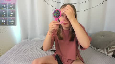 Sabrina  online show from January 16, 2025, 8:22 am