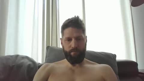 bubblebee1982 online show from February 21, 2025, 8:51 am