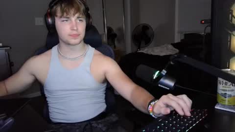 Snapshot of bubblebuttbdn chatting on October 5, 2025, 5:06 am BubblebuttBdn online show from October 5, 2025, 5:06 am