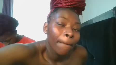 Bubbly online show from December 14, 2025, 9:36 am