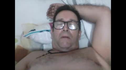 Snapshot of buchs32 chatting on September 21, 2025, 6:04 am buchs32 online show from September 21, 2025, 6:04 am