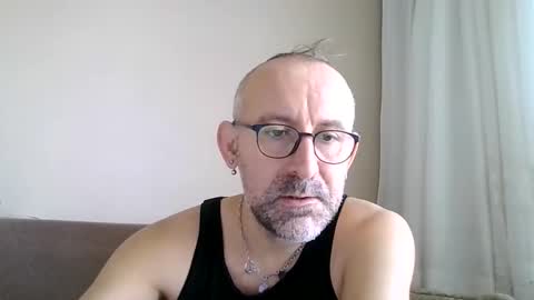 Snapshot of buckwessle chatting on November 3, 2025, 10:05 am Buck Wessle online show from November 3, 2025, 10:05 am