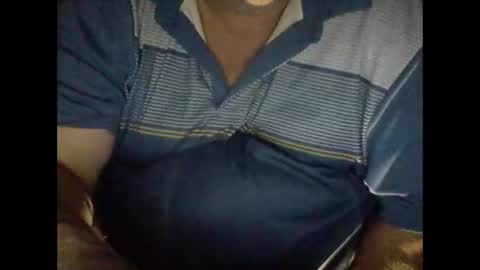 Snapshot of buddyluvzumore chatting on January 2, 2025, 9:22 am buddyluvzumore online show from January 2, 2025, 9:22 am