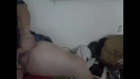 Snapshot of buddyluvzumore chatting on January 4, 2025, 8:28 am buddyluvzumore online show from January 4, 2025, 8:28 am