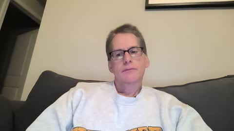 budman004 online show from May 3, 2026, 1:33 am