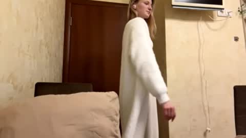 buenamorey online show from February 7, 2026, 9:18 pm