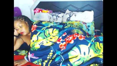 bulkyyass4u online show from March 3, 2026, 1:23 am