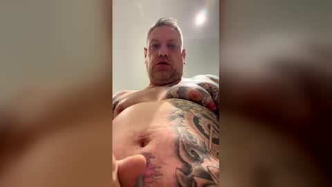 bulletbill1 online show from April 25, 2026, 3:42 am