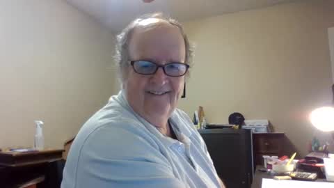 bullfrogg5050 online show from June 15, 2026, 4:42 pm