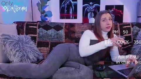 Snapshot of bumbum_kalibum chatting on June 26, 2026, 10:58 pm Ivan online show from June 26, 2026, 10:58 pm