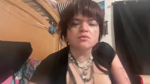 Snapshot of bunbunninjaz chatting on January 8, 2025, 4:23 am bunbunninjaz online show from January 8, 2025, 4:23 am