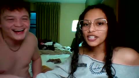 Snapshot of bunniandbyrdd chatting on February 1, 2025, 1:55 am bunniandbyrdd online show from February 1, 2025, 1:55 am