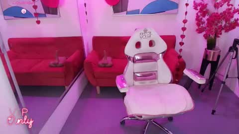 Bunnie online show from February 13, 2026, 12:23 pm